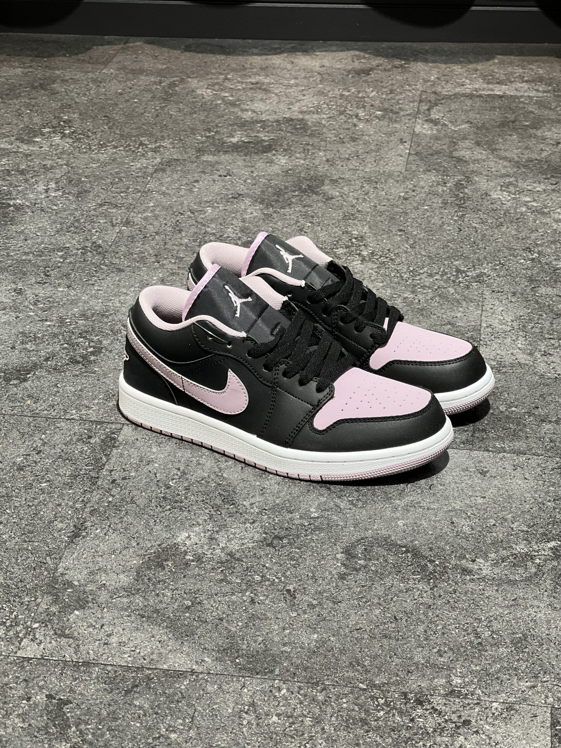 IMG_0027 Air Jordan 1 Low - تصویر 1