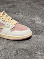 Air Jordan 1 Low Travis Scott Shy Pink - تصویر 3