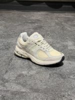 New Balance 2002 R
