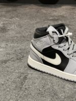 Air Jordan 1 Mid - تصویر 2