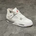 Air Jordan 4