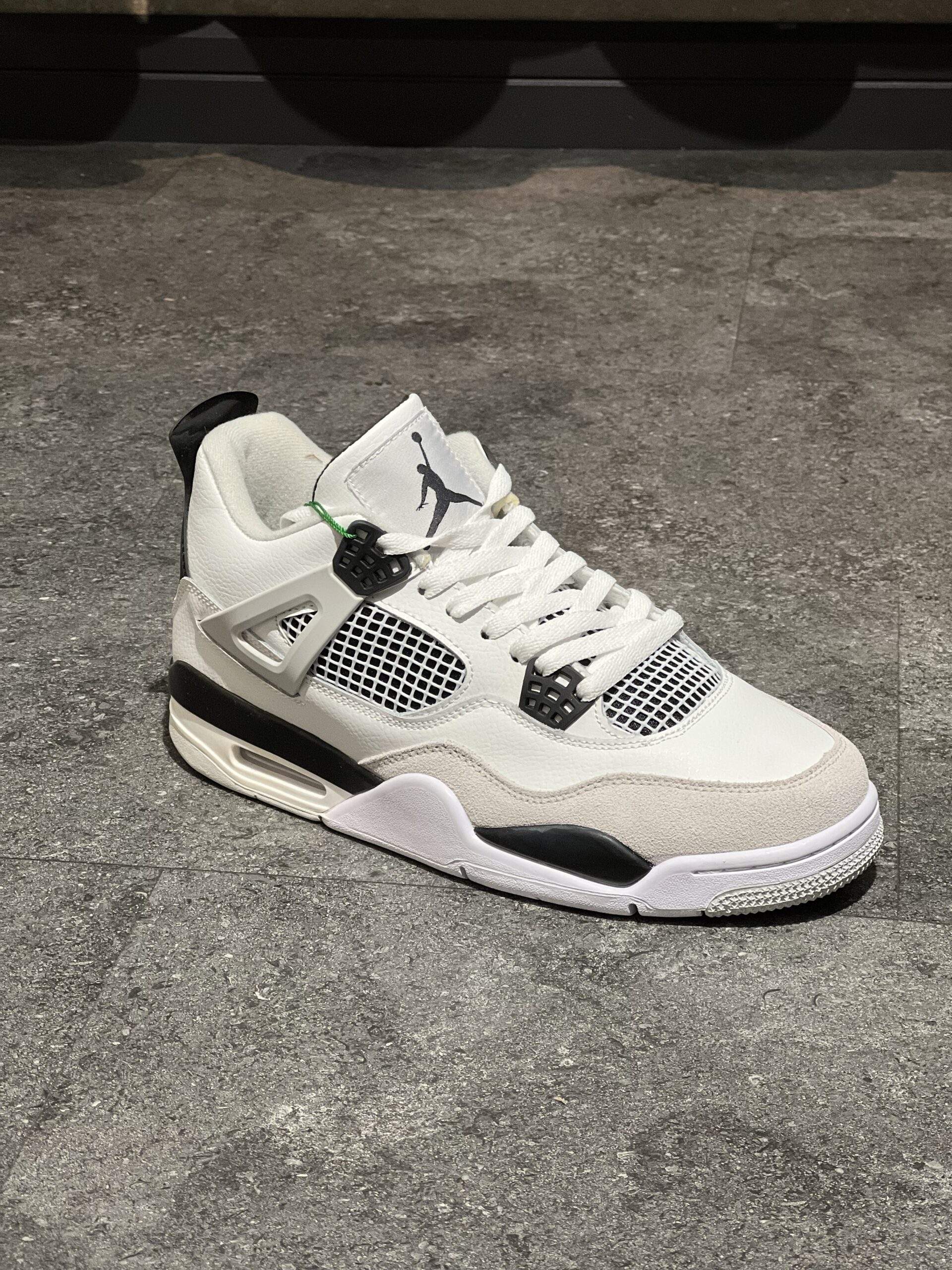 IMG_0515 Air Jordan 4 - تصویر 1