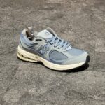 New Balance 2002 R