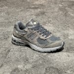 New Balance 2002 R