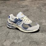 New Balance 2002 R