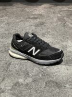 New Balance 990 V5