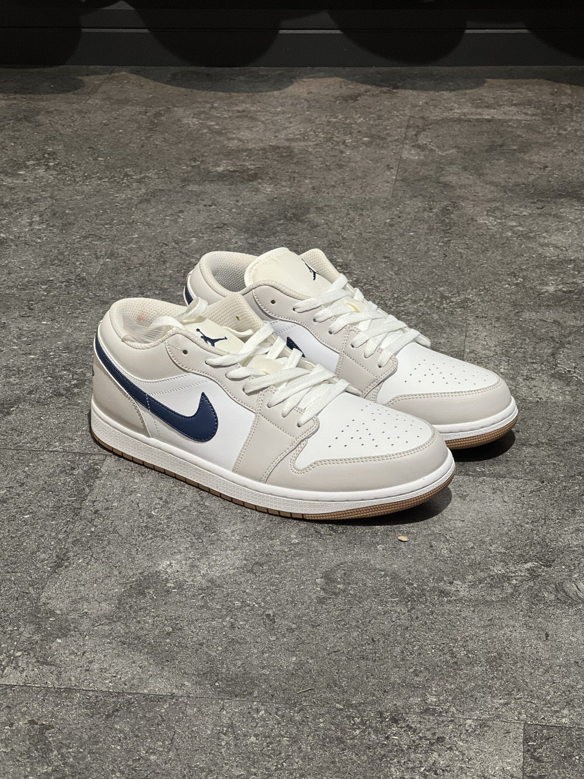 IMG_0614 Air Jordan 1 Low - تصویر 1