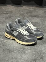 New Balance 2002 R